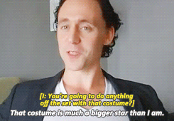 Tom Hiddleston GIF. Thor Gifs Filmsterren Tom hiddleston Loki Tom hiddleston video 