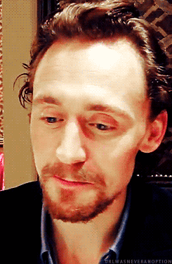 Tom Hiddleston GIF. Gifs Filmsterren Tom hiddleston Gefrustreerd Loki Vertel me 