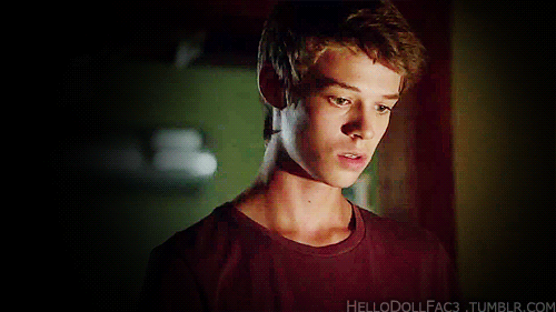 Films en series Under the dome Gifs utd joe mcalister colin ford 