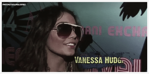 Vanessa Hudgens GIF. Snoep Spring breakers Vanessa hudgens Sexy Gifs Filmsterren 