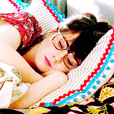 Zooey Deschanel GIF. Gifs Filmsterren Zooey deschanel New girl Zooey deschanel gif Nieuw meisje gif 