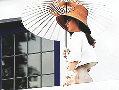 Zooey Deschanel GIF. Gifs Filmsterren Zooey deschanel Wenk 