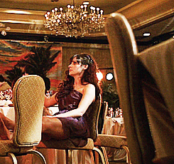 Zooey Deschanel GIF. Gifs Filmsterren Zooey deschanel Lachend 