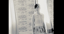 Zooey Deschanel GIF. Gifs Filmsterren Zooey deschanel Reacties Idk Onzeker 