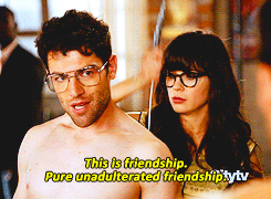 Zooey Deschanel GIF. Gifs Filmsterren Zooey deschanel Lachend 