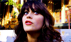 Zooey Deschanel GIF. Gifs Filmsterren Zooey deschanel Reacties Idk Onzeker 