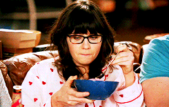 Zooey Deschanel GIF. Gifs Filmsterren Zooey deschanel Aanbiddelijk New girl 
