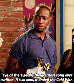 Zooey Deschanel GIF. Gifs Filmsterren Zooey deschanel Reacties Idk Onzeker 