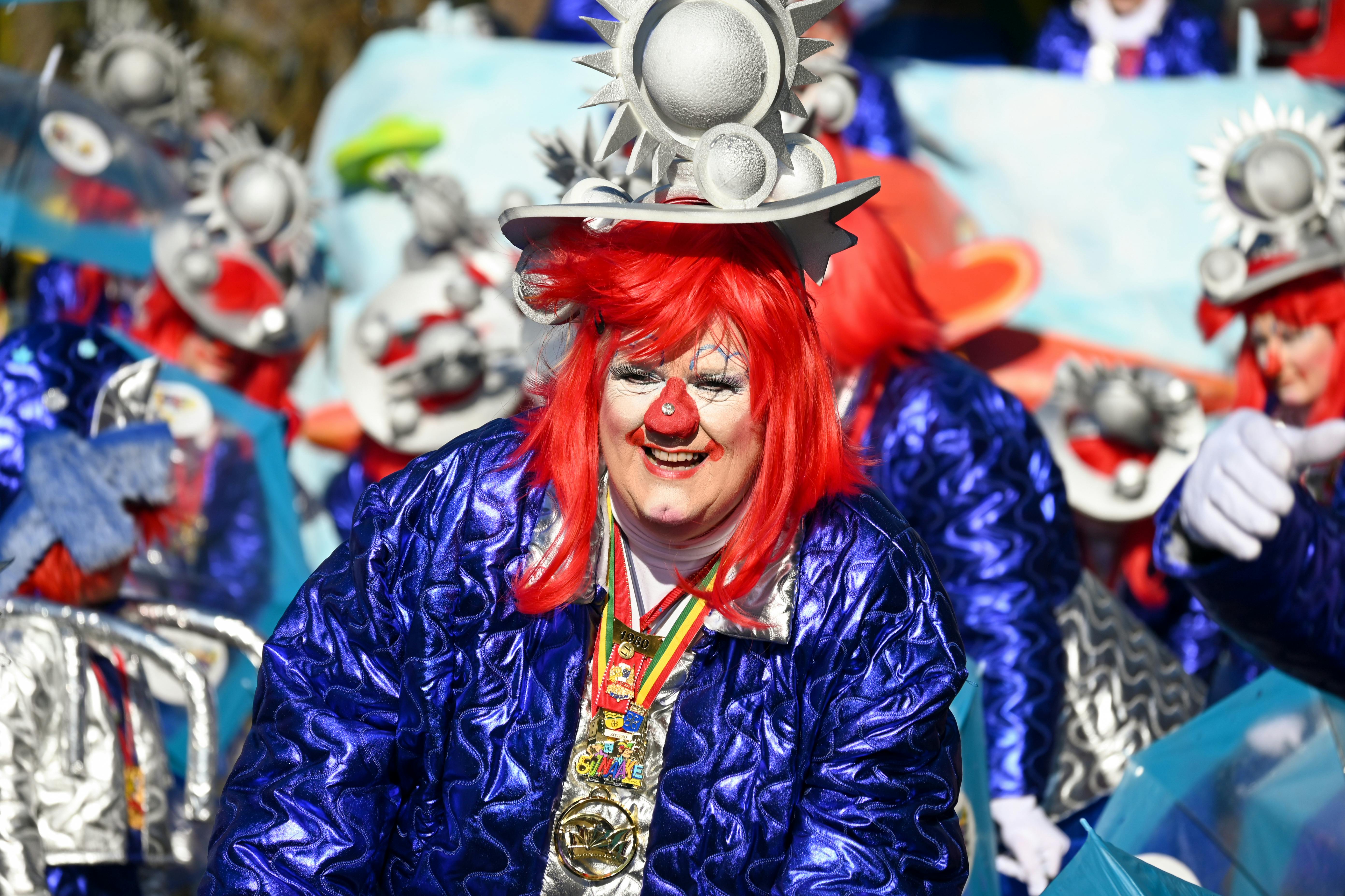 Hoe bedenk je een originele outfit voor carnaval zonder dat het ingewikkeld wordt