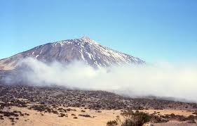 Plaatjes Tenerife Teide Met Wolken Voor