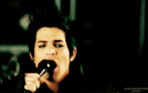 Adam Lambert GIF. Interview Artiesten Gifs Adam lambert 2010 