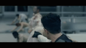 Adam Lambert GIF. Artiesten Kus Gifs Adam lambert Europa Glam natie tour 