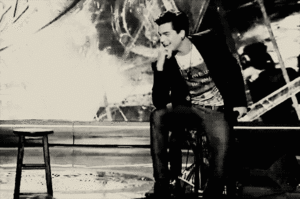 Adam Lambert GIF. Interview Artiesten Gifs Adam lambert 2009 Itunes 