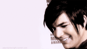Adam Lambert GIF. Artiesten Tommy Kus Gifs Adam lambert 2010 Europa Glam natie tour 