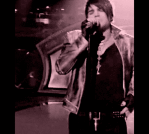 Adam Lambert GIF. Artiesten Tommy Kus Gifs Adam lambert 2010 Glam natie tour 