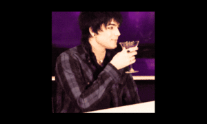 Adam Lambert GIF. Interview Artiesten Gifs Adam lambert 2009 Itunes 