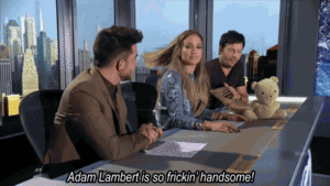 Adam Lambert GIF. Interview Artiesten Gifs Adam lambert Lachend 2011 