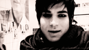 Adam Lambert GIF. Interview Artiesten Gifs Adam lambert 2010 