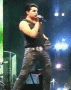 Adam Lambert GIF. Artiesten Elle Gifs Adam lambert Fotoshoot 2009 