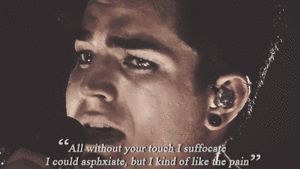 Adam Lambert GIF. Interview Artiesten Gifs Adam lambert 2010 