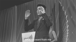 Adam Lambert GIF. Artiesten Gifs Adam lambert Geschokt 