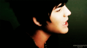 Adam Lambert GIF. Interview Artiesten Gifs Adam lambert 2010 