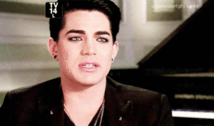 Adam Lambert GIF. Interview Artiesten Gifs Adam lambert Lachend 2011 