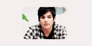 Adam Lambert GIF. Artiesten Tommy Kus Gifs Adam lambert 2010 Europa Glam natie tour 