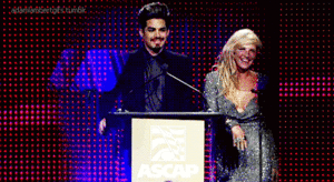 Adam Lambert GIF. Artiesten Zonnebril Gifs Adam lambert Fotoshoot Lee kers fotoshoot 