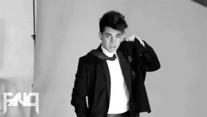 Adam Lambert GIF. Artiesten Gifs Adam lambert 2010 Fotoset Fotoshoot 