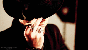 Adam Lambert GIF. Artiesten Gifs Adam lambert Fever 