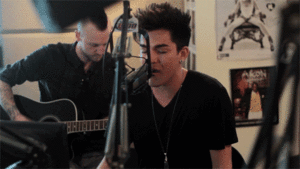 Adam Lambert GIF. Rusland Artiesten Gifs Adam lambert 2011 Maxidrom 