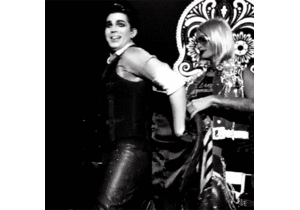 Adam Lambert GIF. Interview Artiesten Gifs Adam lambert 2010 Europa 