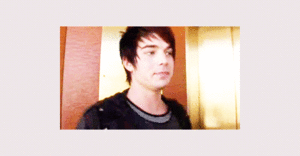 Adam Lambert GIF. Artiesten Zonnebril Gifs Adam lambert Fotoshoot Lee kers fotoshoot 