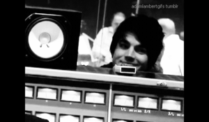 Adam Lambert GIF. Japan Artiesten Gifs Adam lambert 