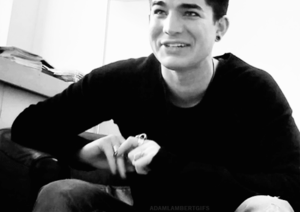 Adam Lambert GIF. Artiesten Gifs Adam lambert 