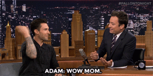 Adam Levine GIF. Artiesten Adam Gifs Adam levine Heet Lach Chelsea lately Hansome 