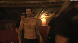 Maroon 5 GIF. Artiesten Gifs Adam levine Maroon 5 