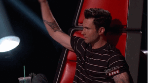 Maroon 5 GIF. Artiesten Gifs Adam levine Maroon 5 Seizoen 4 The voice 