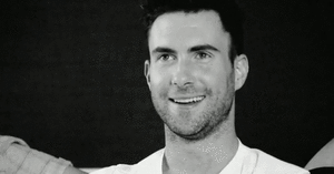 Adam Levine GIF. Artiesten Gifs Adam levine The voice Prestatie Bijgeloof De stem seizoen 4 