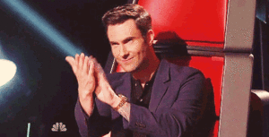 Maroon 5 GIF. Artiesten Gifs Adam levine Maroon 5 Seizoen 4 The voice 