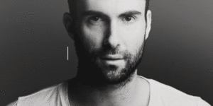 Adam Levine GIF. Artiesten Gifs Adam levine Maroon 5 Zwart en wit The voice Team adam 