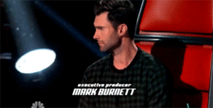Adam Levine GIF. Artiesten Shakira Gifs Adam levine The voice 