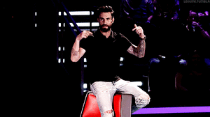 Maroon 5 GIF. Artiesten Gifs Adam levine Maroon 5 Heet Tatoeages Adam noah levine 