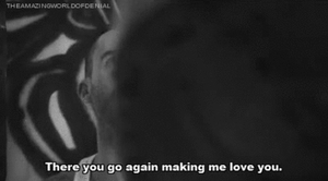 Adam Levine GIF. Artiesten Gifs Adam levine Kastanjebruin vijf Adam noah levine 