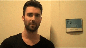 Adam Levine GIF. Artiesten Tong Gifs Adam levine Likken Autoria Photo7 