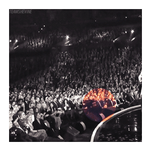 Adam Levine GIF. Artiesten Gifs Adam levine Maroon 5 