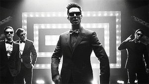 Maroon 5 GIF. Artiesten Gifs Adam levine Maroon 5 Overbelicht 