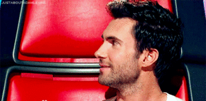 Adam Levine GIF. Artiesten Gifs Adam levine College problemen 