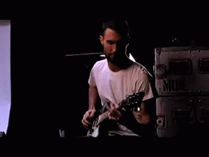 Adam Levine GIF. Artiesten Gifs Adam levine 